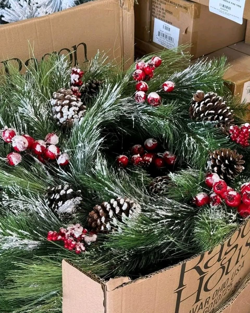 Christmas Tree Pallet (100 Units Per Pallet) - Image 4