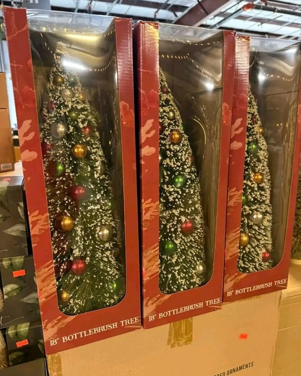 Christmas Tree Pallet (100 Units Per Pallet)