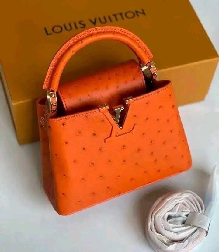 Mixed Brand Handbags Pallet (100 Bags Per Pallet)