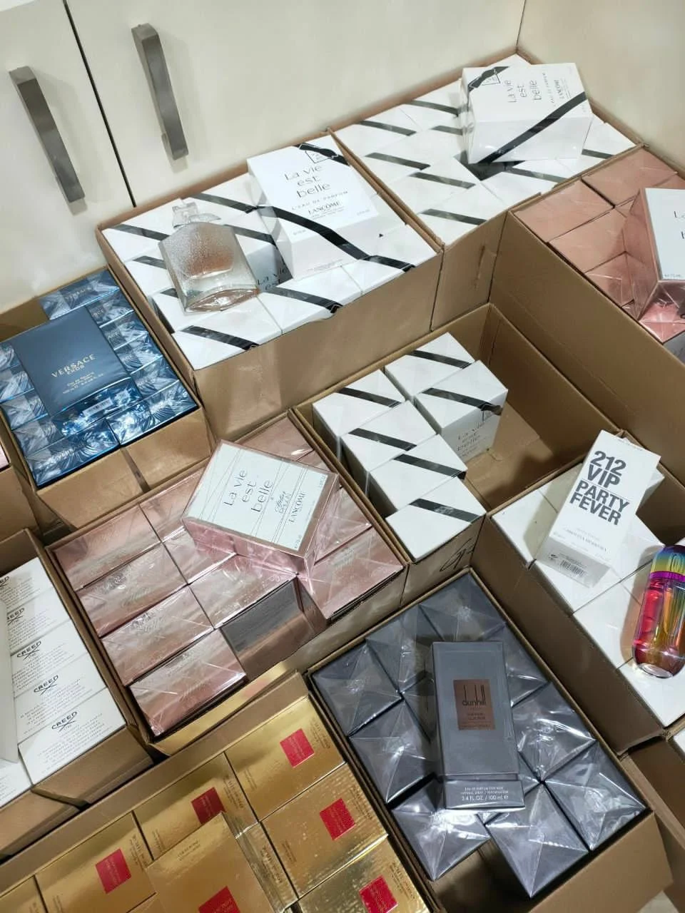 Authentic Perfume and Cologne Pallet (150 Pieces Per Pallet) - Image 3