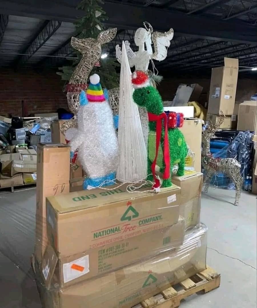 Christmas Trees and Toys Pallets (100+ Items Per Pallet)