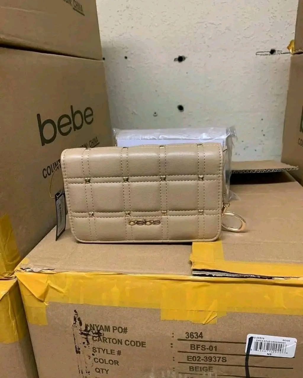 Bebe Handbags Pallet (200 Pieces Per Pallet) - Image 3