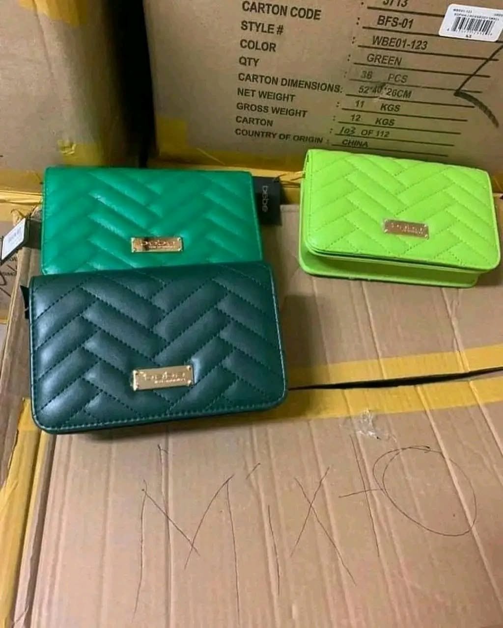 Bebe Handbags Pallet (200 Pieces Per Pallet)