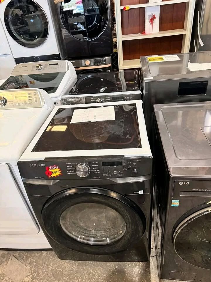 Samsung Washer and Dryer Combo - Image 4